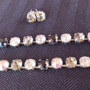 Sade artist. Set Necklace bracelet and earrings